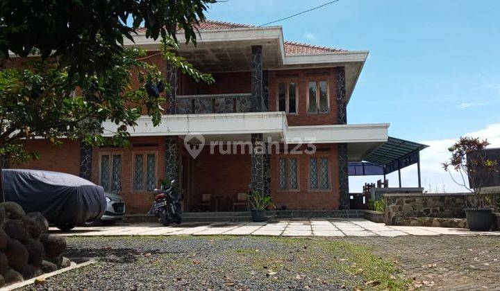 Rumah Villa Dengan View Kota Bandung Ciumbuleuit Bandung Utara  2