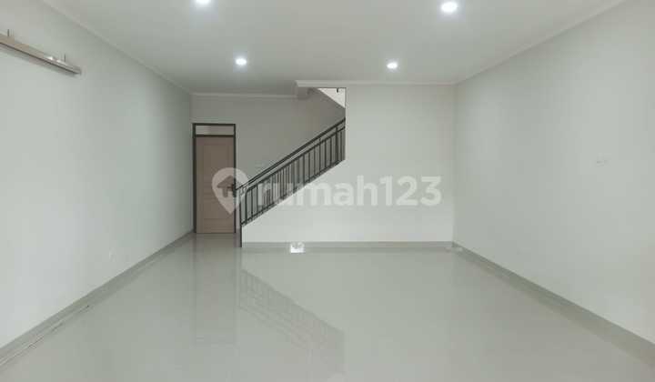 For Rent New Shop House Ready for Use in Batununggal Bandung 2