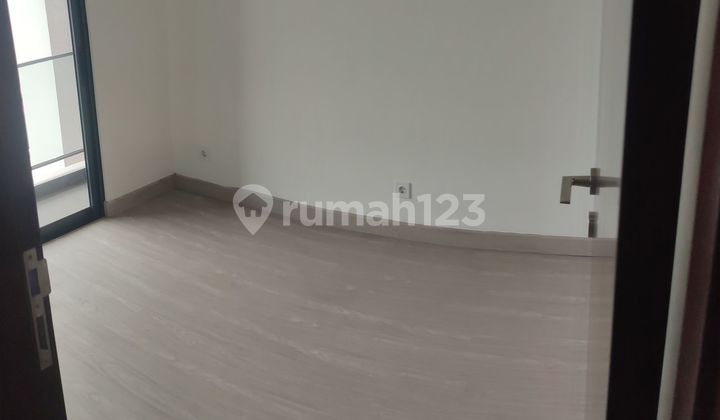 Disewakan Rumah Bagus di Kawasan Elite Podomoro Park