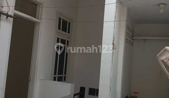 Disewakan Rumah Hoek 2 Lantai  Fullfurnish Di Antapani 2