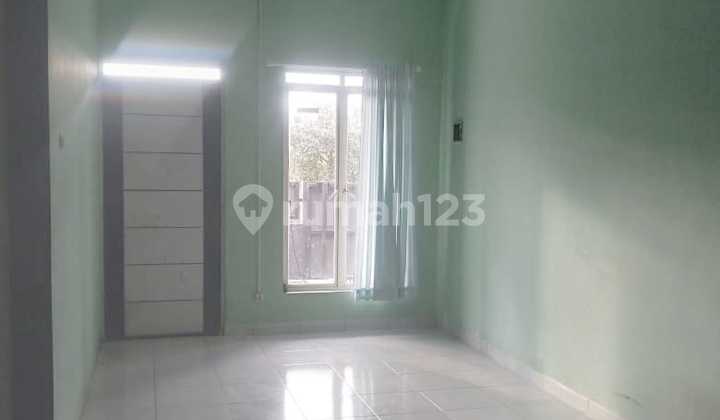 House in the Favorite Complex of Taman Kopo Indah Tki 3