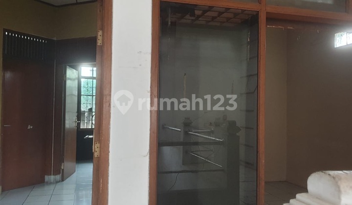 Disewakan Rumah Hook Strategis di Taman Cibaduyut Indah 2