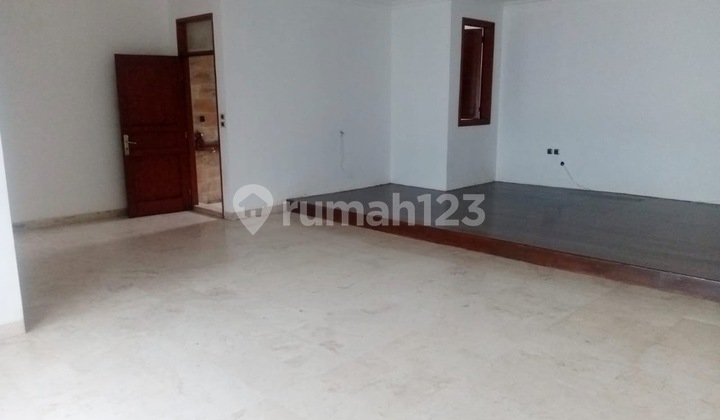 Sell Comfortable Move-in Ready House in Taman Sakura Soekarno Hatta 2