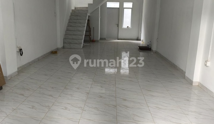 Ready-to-Use 2-Story Shop House in Karapitan, Bandung