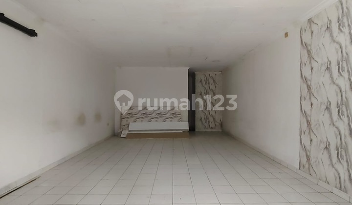 Cheappp.. Ready-to-profit Shop House in a Busy Location on Sukamenak Kopo Main Road Cheappp.. Ready-to-profit Shop House in a Busy Location on Sukamenak Kopo Main Road