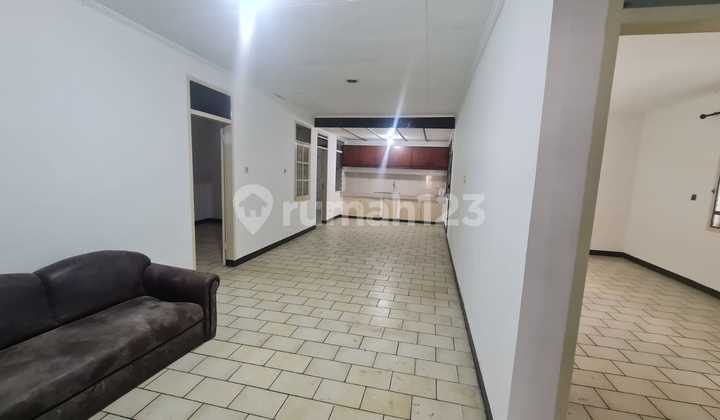 Disewakan Rumah Untuk Kantor di Kopo Permai 1