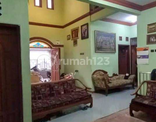 Dijual Rumah 3 Lantai  Siap Huni di Kopo Permai