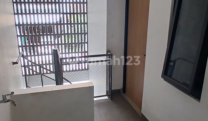 Jual Rumah Baru Modern di Kopo Permai  2