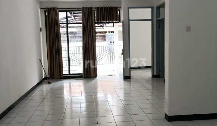 Disewakan Rumah Siap Huni  Di Taman Kopo Indah 1 1