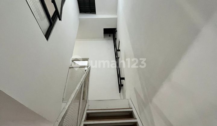 For Sale 2-Storey Minimalist House in Taman Kopo Indah 1 2