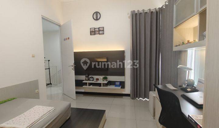 Dijual Rumah Cantik Minimalis Modern di Taman Kopo Indah Tki 5