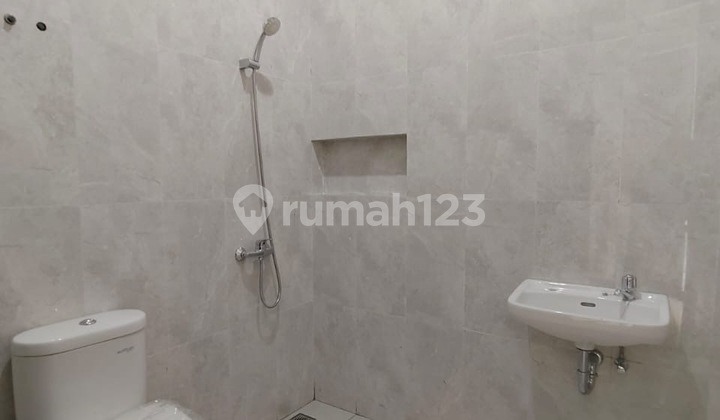 Sewa Rumah Minimalis di Taman Kopo Indah Tki 5 2