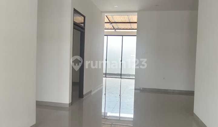 Dijual Rumah Lux Lokasi Premium di Taman Kopo Indah TKI 2