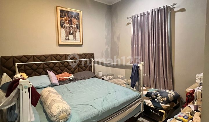 Jual Rumah Siap Pakai di Taman Kopo Indah 5, Redwood