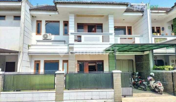 For Sale 2-Story Ready-to-Occupy House in Sayap Batununggal Bandung