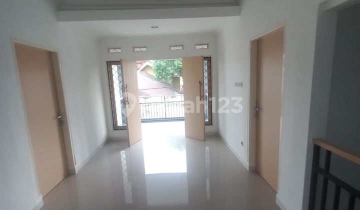 Dijual Rumah 2 Lantai, Siap Huni Di Nata Endah Kopo. Dijual Rumah 2 Lantai, Siap Huni Di Nata Endah Kopo.