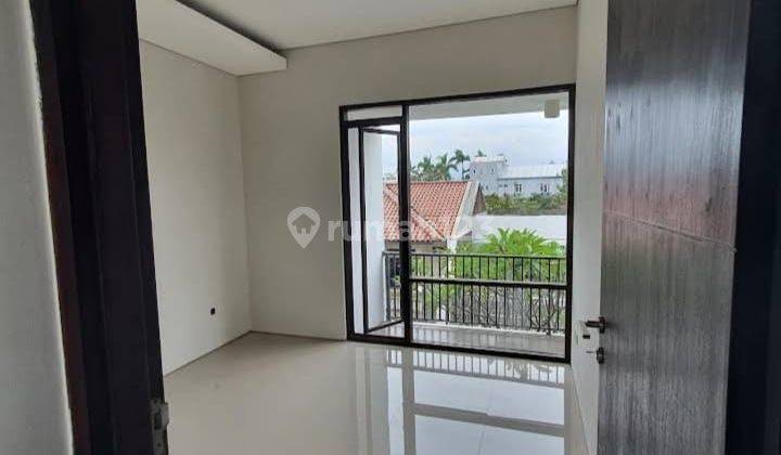 Dijual Rumah Lux Baru Siap Huni di Margacinta 1