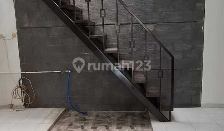 Disewakan Rumah Cantik Di Taman Holis Indah 2 2