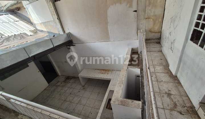 For Rent Commercial Space Former Cafe Strategic Main Road Near Lodaya