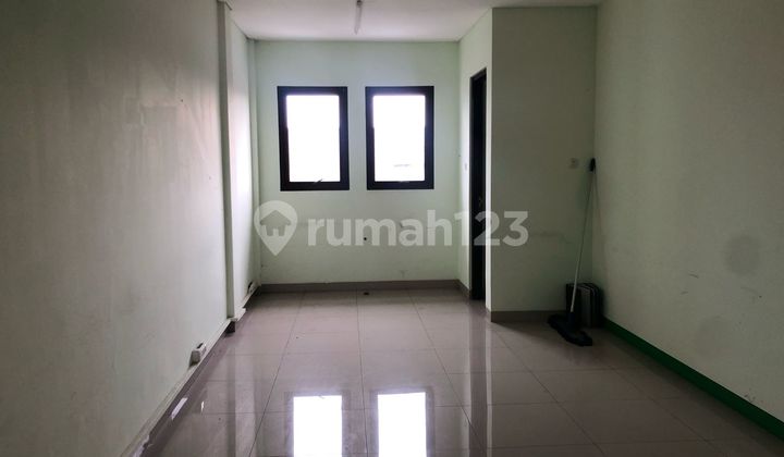 Di sewakan Ruko 3 Lantai Siap Usaha Batununggal Indah