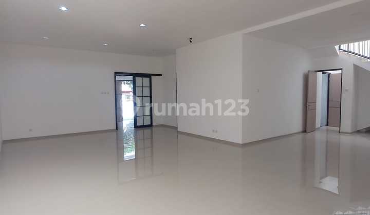 For Rent 2-Story House New Renovation Buah Batu Wing