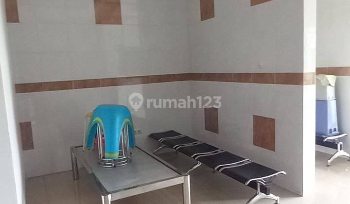 Rumah klinik disewakan untuk usaha, kondisi bagus 6