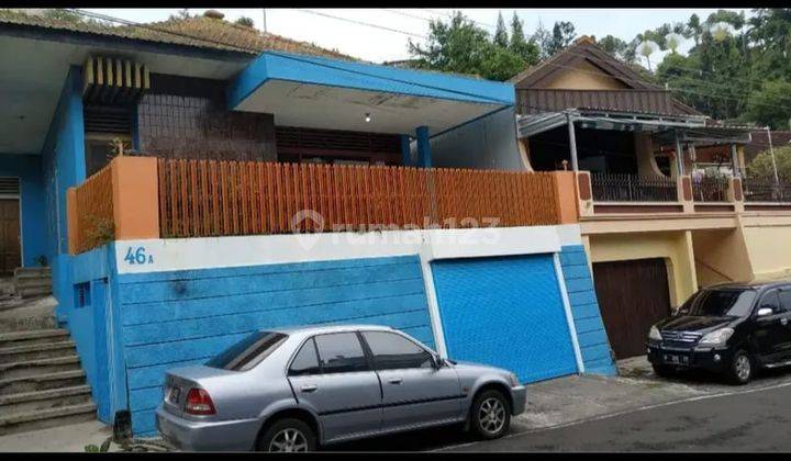 Disewakan rumah di pusat kota, 5 menit dari simpang lima, bebas banjir, air sumur tidak asin. 2