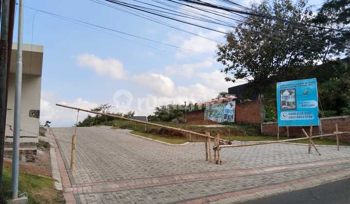 Rumah Minimanis Modern dekat Kampus Kota Malang 2