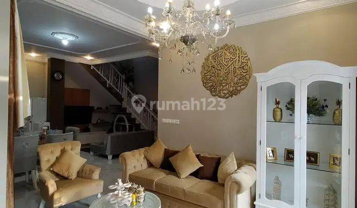 Rumah Baru Renovasi di Cipageran