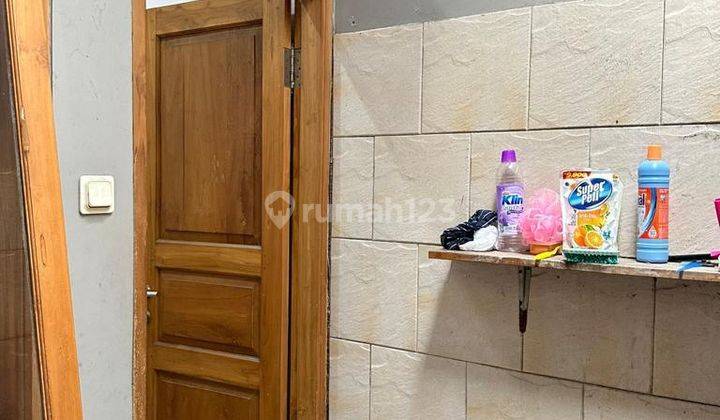 Rumah Mewah 2 Lantai di Tengah Kota  3