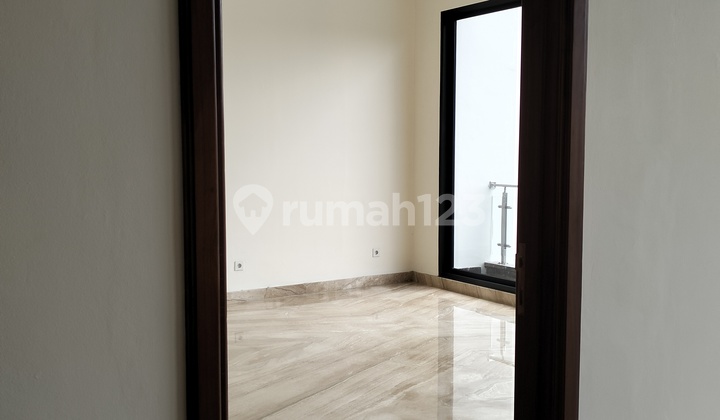Rumah Mewah Citraland Bagus Dekat Universitas Ciputra Graha Pakuwon