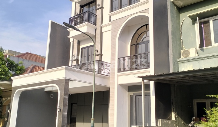 Rumah Mewah Citraland Taman Telaga Dekat G Walk Pakuwon Mall Sekolah Ciputra 2