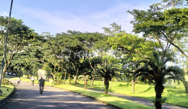 Rumah Double Way Internasional Village Citraland Pakuwon Indah Graha Family Dekat Taman Puspa Raya Woodland