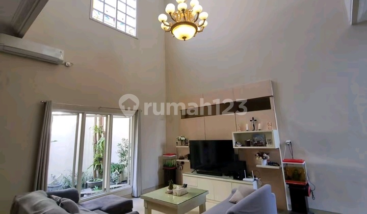 Rumah SHM Villa Bukit Regency Pakuwon Indah Dekat Graha Family Citraland Wiyung Rumah SHM Villa Bukit Regency Pakuwon Indah Dekat Graha Family Citraland Wiyung