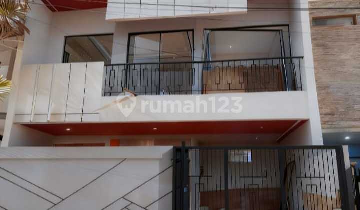 Dijual Rumah di Taman Palem Lestari Jakarta Barat Kalideres 1