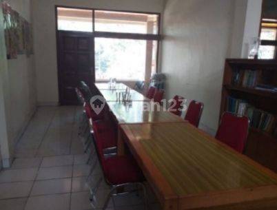 Rumah eks Kantor 2 Lantai di Jl Lodaya  4