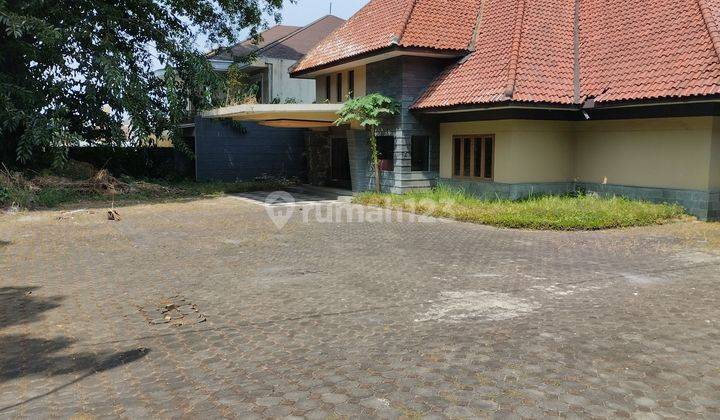 Rumah di Jalan Utama Sukajadi Bandung 2