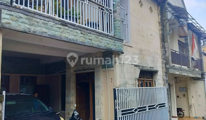 Di Jual Rumah Lantai 3 di Dalung Perbatasan Tibubeneng