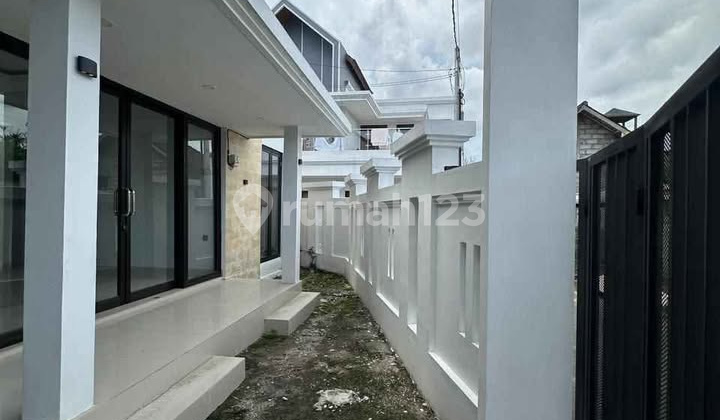 Dijual Rumah Baru Lantai 1 Jalan Mahendradata
