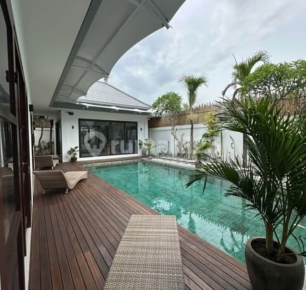 Villa Disewakan di Dewi Sri - Kuta 3 - Bedrooms