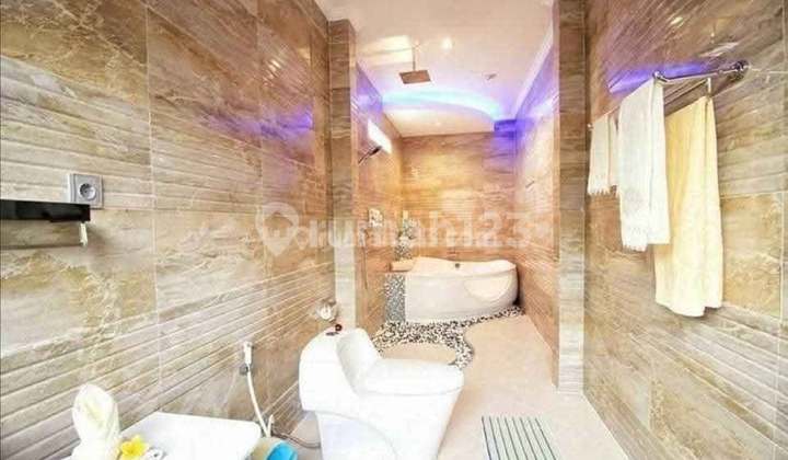 Villa for Rent in Tibubeneng Area