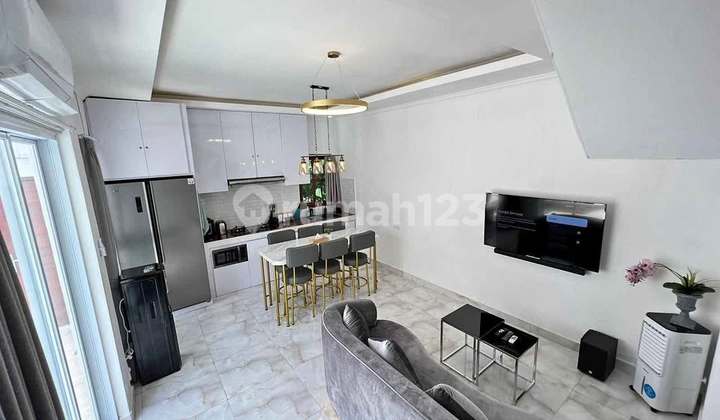 For Sale Villa 3 bedrooms Location Canggu Bali