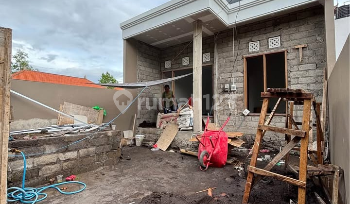 For Sale House by the Batubulan Main Road