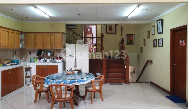 Rumah 2 Lantai Luas di Villa Cinere Mas, Lokasi Tenang 2