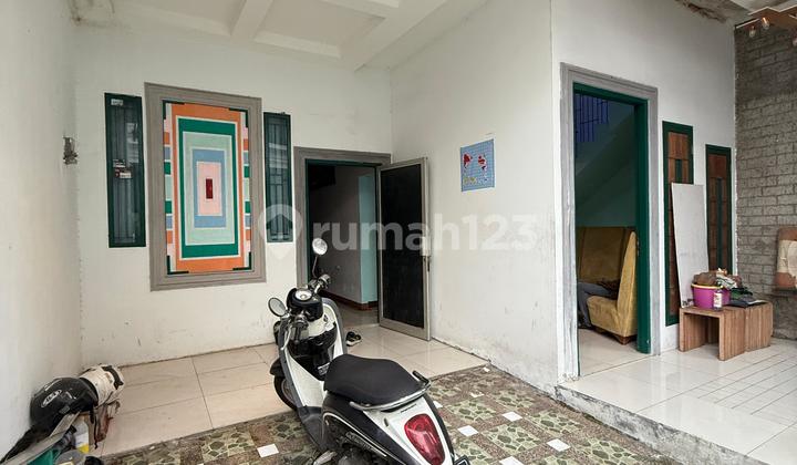 Rumah 2,5 Lantai Jagakarsa, Akses Mobil & Rooftop SHM 2
