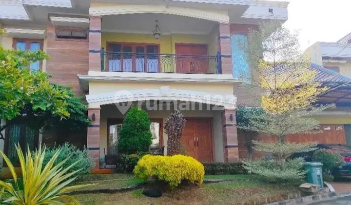 Rumah Mewah 2 Lantai Hunian Ekslusif di Jatipadang SHM