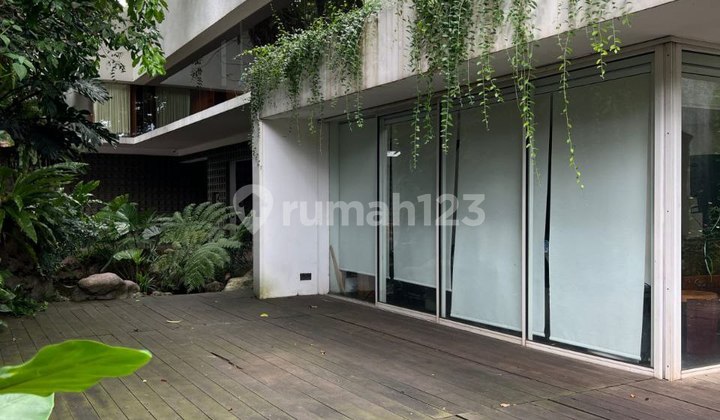 Rumah 2 Lantai Mewah di Tanah Teduh Jati Padang, Jakarta Selatan