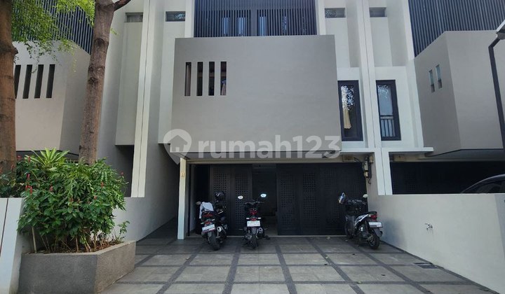 Elegant Town House Residence in Cilandak – Near Cipete MRT