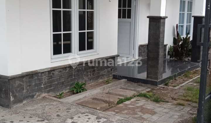 Quick Sale Negotiable Until Done House Jogja Sleman Strategic Location 2