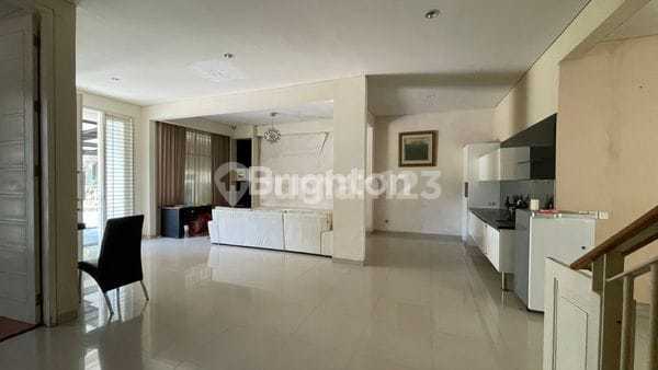 Rumah 2 Lantai Siap Huni Pakuwon Indah, Surabaya Barat. Dekat Pakuwon Mall - Raya Mayjend Jonosewojo - Citraland - Graha Famili - Darmo Permai. 2